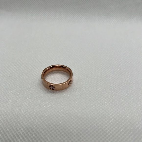 Rose gold stainless steel Diamond band - Picture 3 of 3